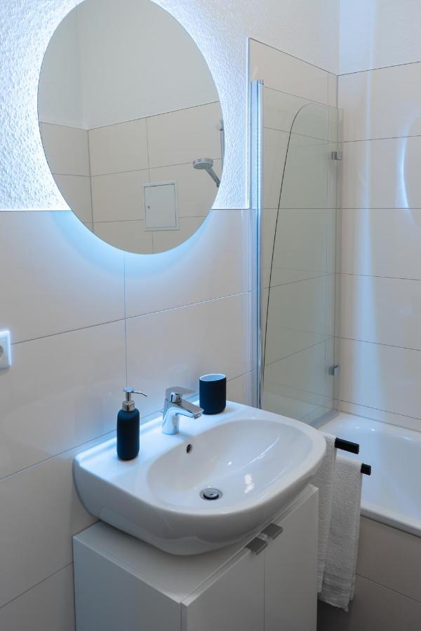 Suite Fuer 4 Mit Terrasse Im Herzen Der Innenstadt Σβερίν Εξωτερικό φωτογραφία